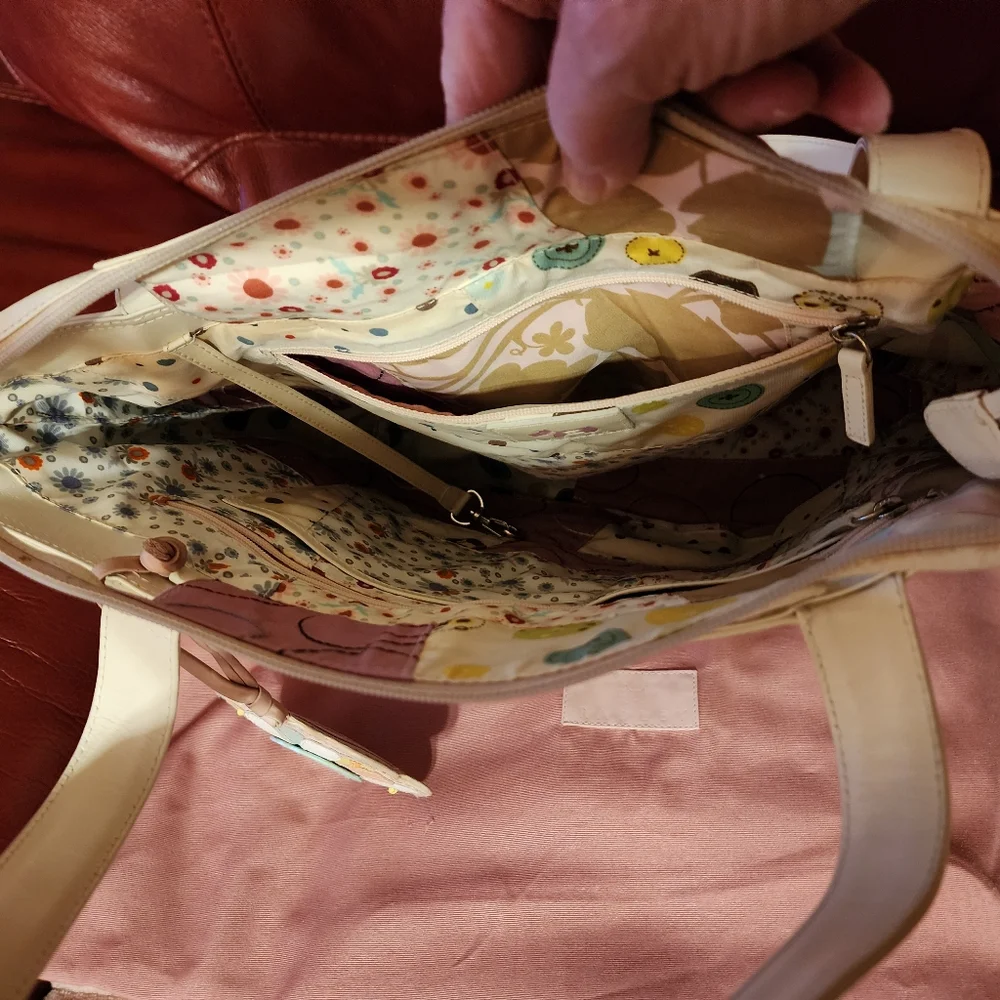 Cynthia Radley Cream Leather Tote - Picture 15 of 16